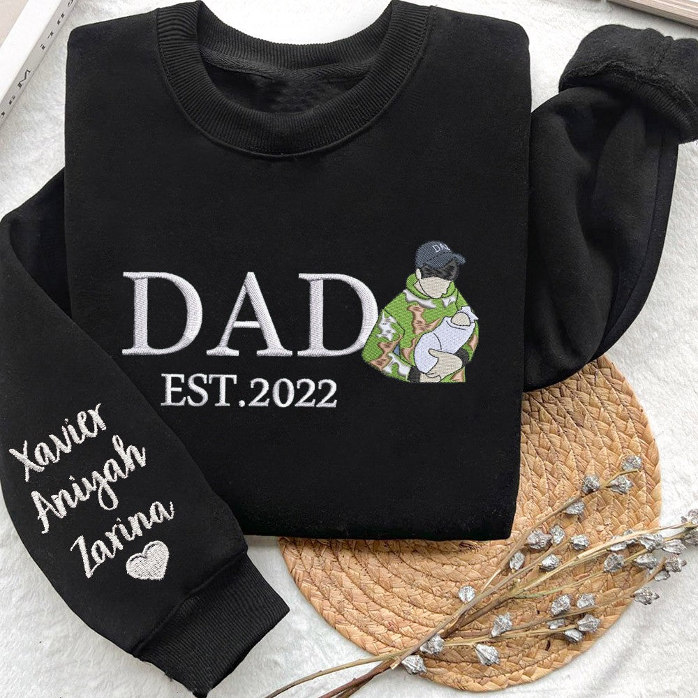 Personalized Dad Sweatshirt Embroidered Family Photo Portraits Sweatshirt Gift for Papa & Father's Day