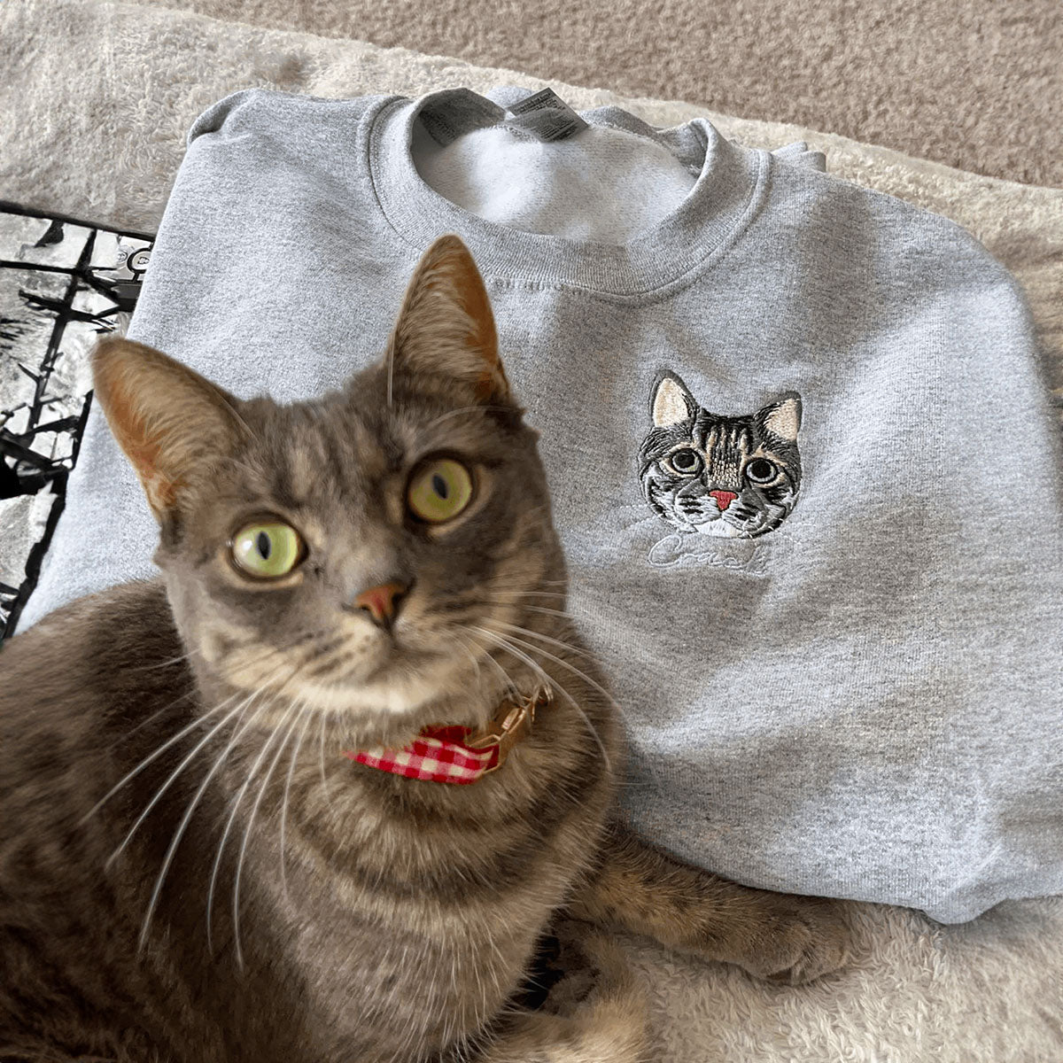 Custom Embroidered Cat Sweatshirt Personalized Pet Portrait from Photo Sweatshirt Gift for Pet Lover